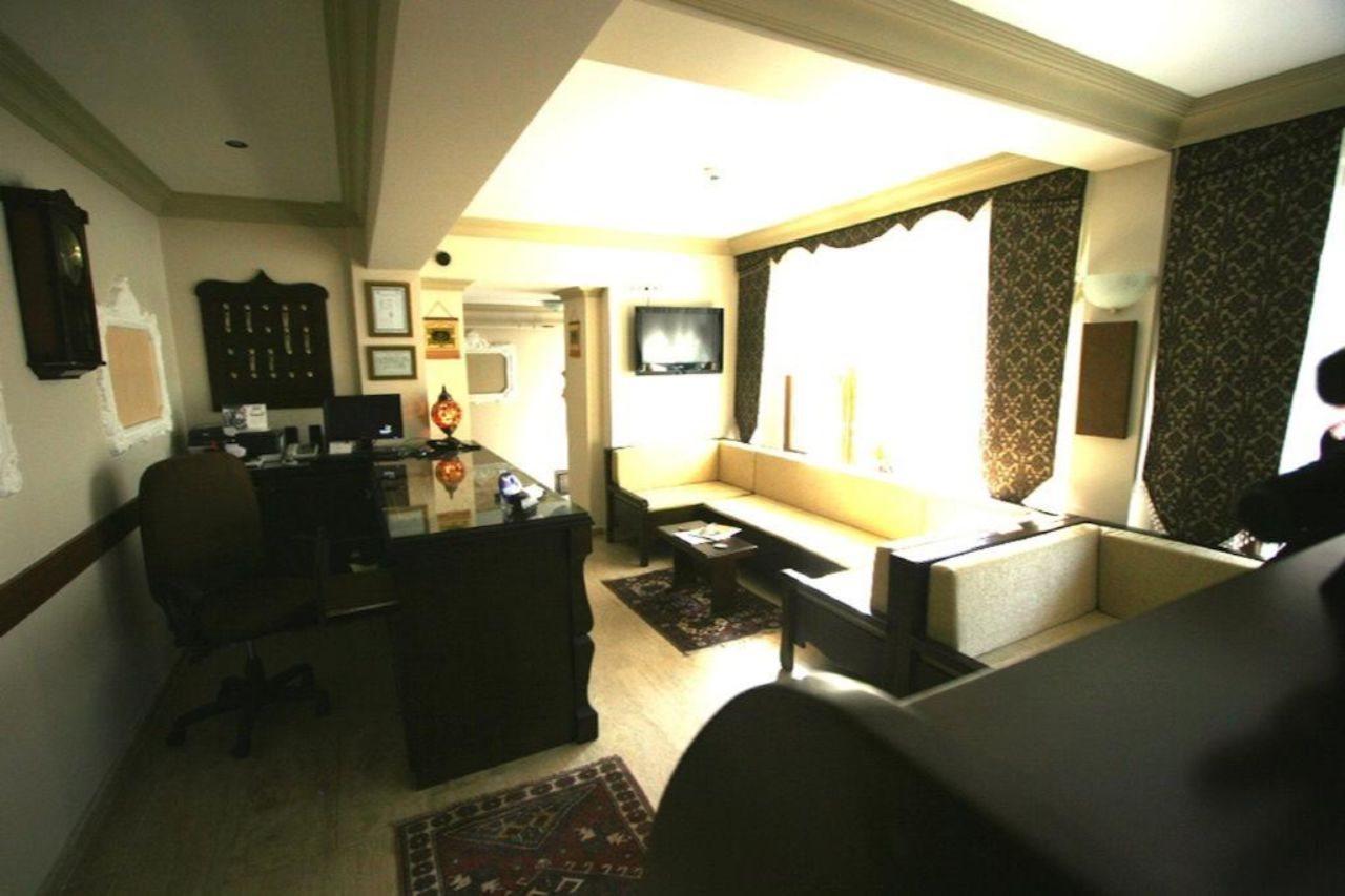 Hotel Peninsula Grand Mumbai Exterior foto