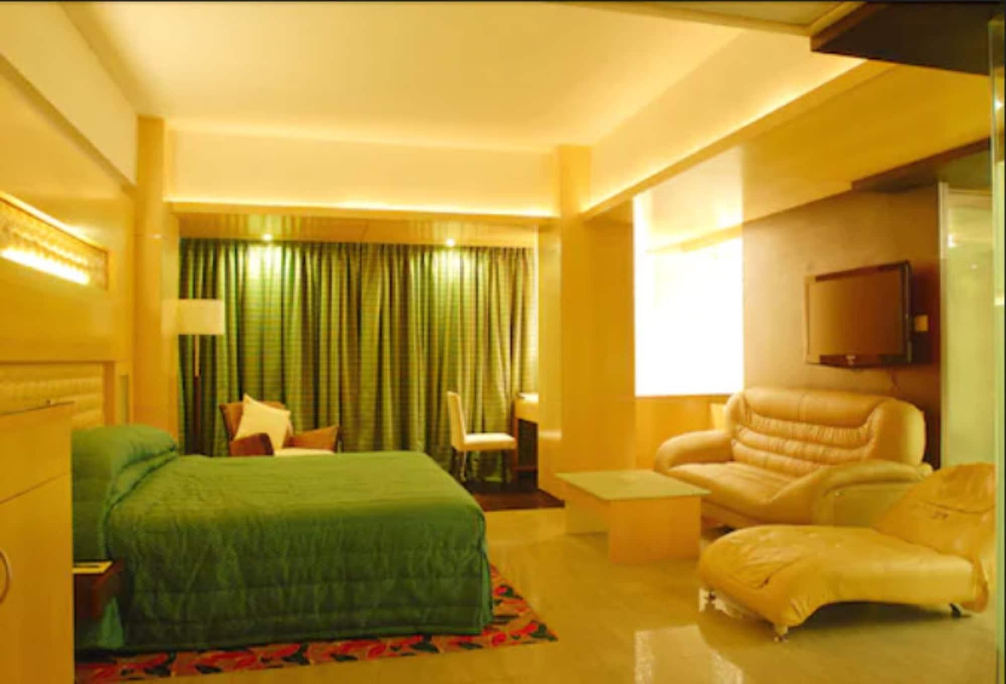 Hotel Peninsula Grand Mumbai Exterior foto