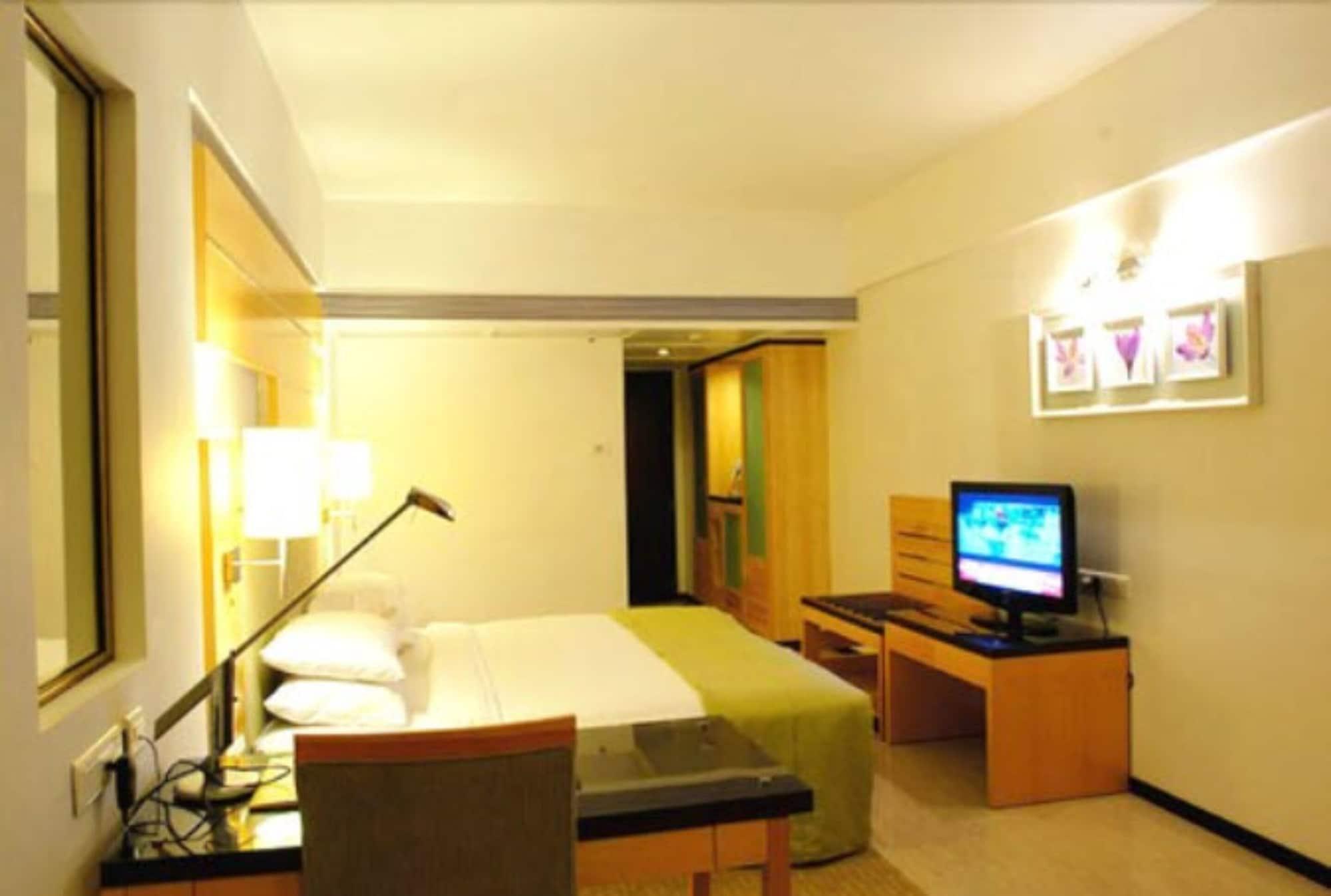 Hotel Peninsula Grand Mumbai Exterior foto